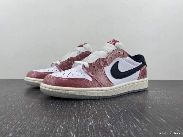 Cheap ROOM OG 'RED 1 LOW BLACK' TROPHY AIR X JORDAN FN0432-017 0805